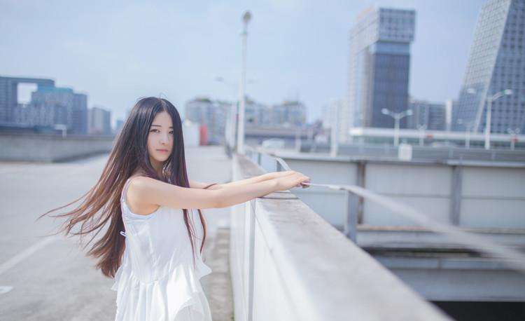 怎么在一周内自然的和女生牵手第2张