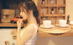 第一次跟女朋友约会送什么礼物