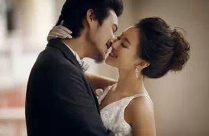 20招让你的男人死心塌地去爱你第3张