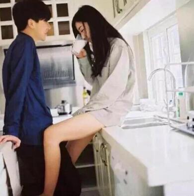 分手后能前任约我去酒店我该接受吗第1张