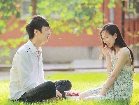 成熟男生追女生的表现,成熟男人追女人的表现有哪些