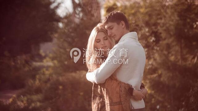 和女生网上聊天一般开头怎么说比较好第1张