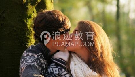 跟女生聊天的幽默话题大全