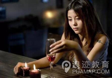 这三种女人让男人爱的不要不要的第1张