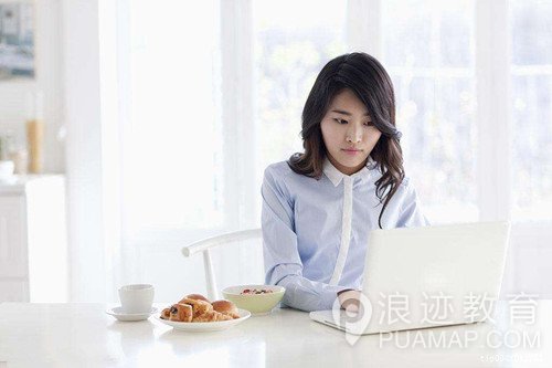 如何追一起工作的女同事？第3张