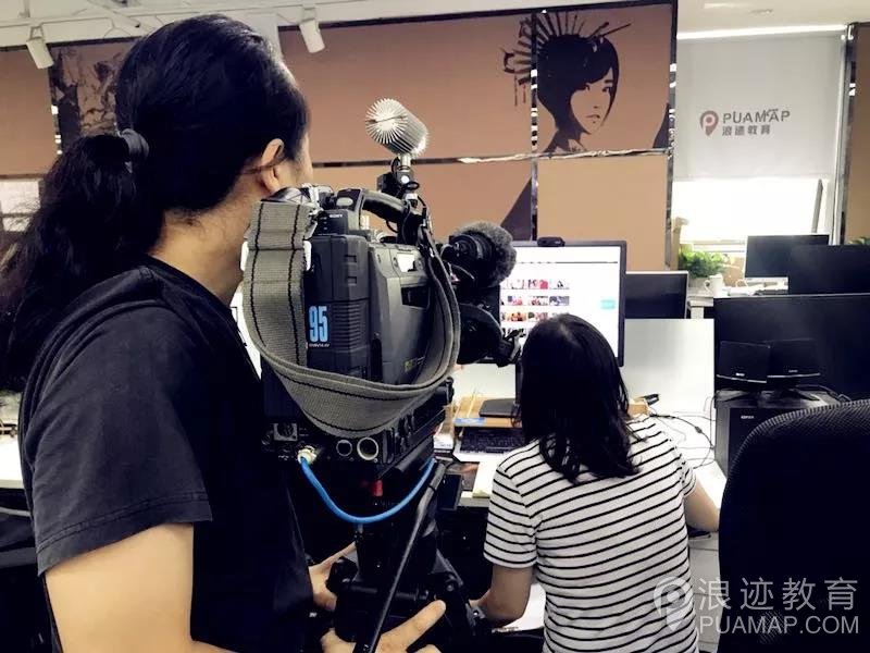 日本NHK拍摄现场：“岛国人”眼中的“中国男性把妹”第1张