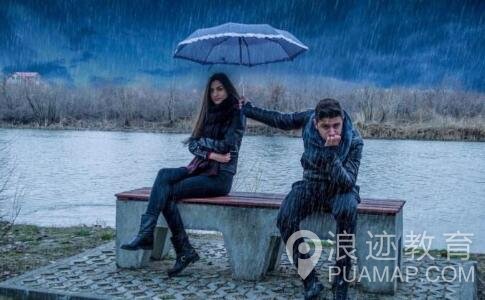 在挽回前任时,行动比语言更有说服力