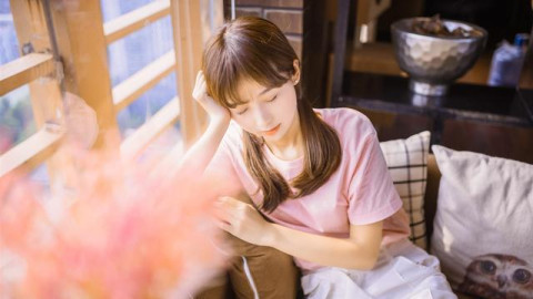 怎么追矜持的女生 学会这个套路将她手到擒来