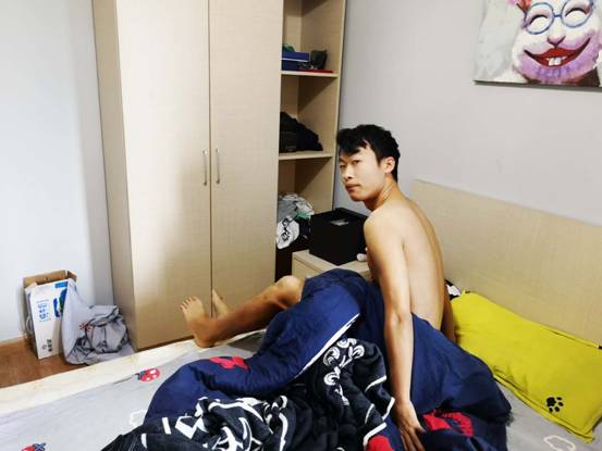 中国式玩家：蹦野迪上水床、骗哑炮戴假套，睡400个女人还嫌少第12张
