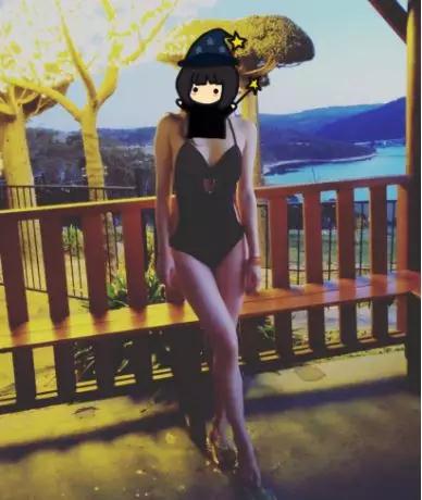 我在陌陌上 用一张性感自拍吊了1000个凯子