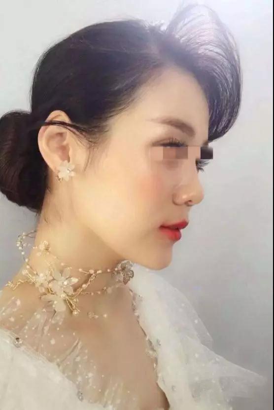 制服、运动、御姐 她在福田的coco park跟我玩了一整夜猫鼠游戏