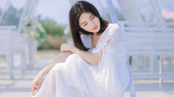 白富美容易追么？骑摩拜的他7天就追到了开宾利的白富美