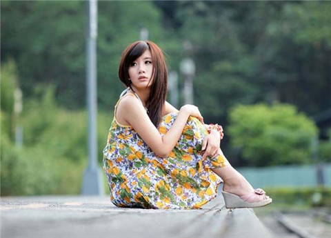如何让自己保持神秘感，吸引女生第2张