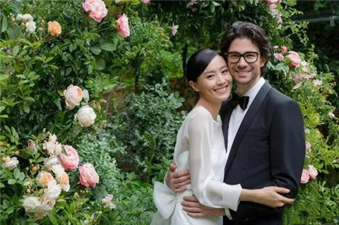 陈法拉结婚，37岁再婚法籍男友第1张
