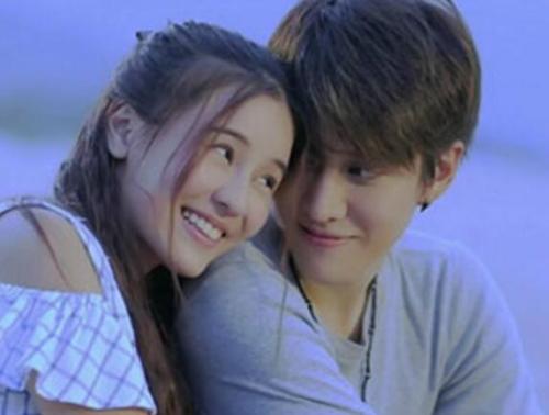 现任女朋友和前男友还有联系怎么办？第1张