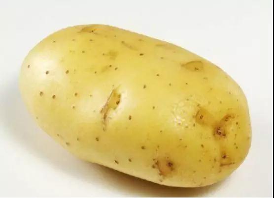 朋友圈爱发自拍的女生是在等撩吗?第6张