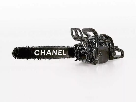 chanel断头台、Prada裹尸袋，这些奢侈品大牌还做了啥？第13张