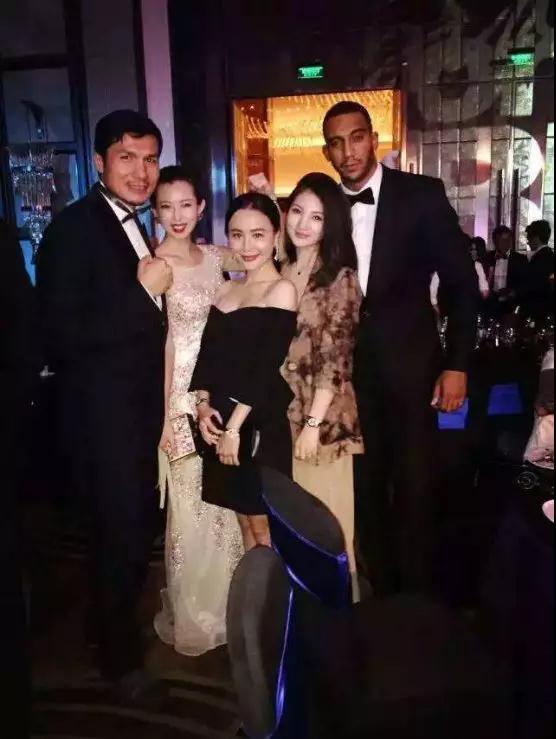 如何利用社交圈追女生？教你如何玩转社交圈第1张