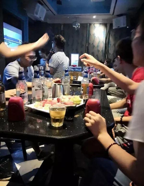 5个KTV撩妹技巧，轻松让妹子对你动心第2张