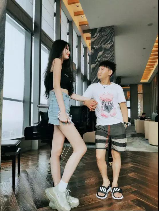 穿4k+的AJ，戴3w+的表，你配么？第15张