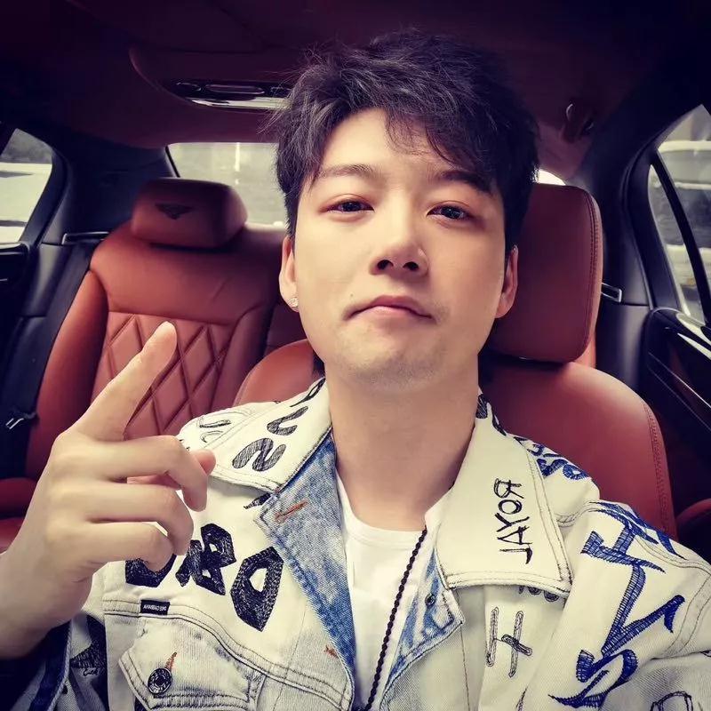 男生高颜值在恋爱中是什么体验?第21张