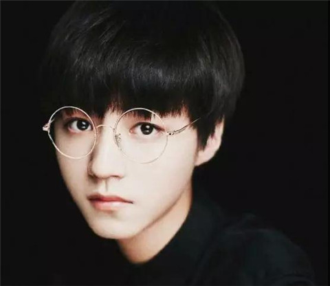 男士戴什么眼镜好看？选对眼镜颜值提升堪比整容第11张