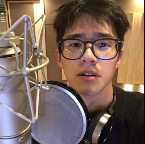 男士戴什么眼镜好看？选对眼镜颜值提升堪比整容第12张