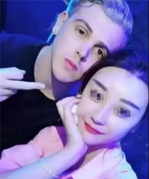 外国人是如何骗炮的？一个洋垃圾半年就睡了200多个女孩第19张