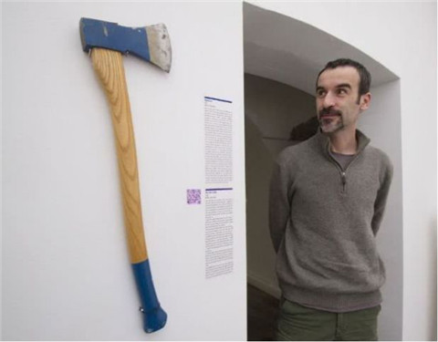 失恋博物馆：一把斧头、一个假肢、一片假乳房……第5张