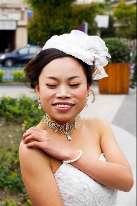 网红鼻祖逆天改命：资产上亿，至今单身，她经历了什么？第17张