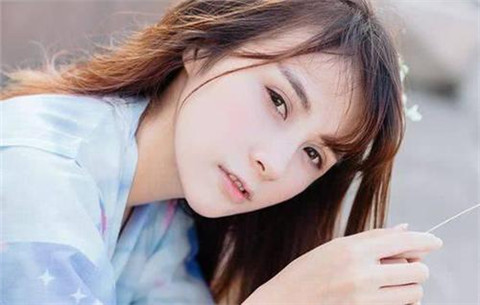 女生秒回你消息，但不主动找你聊天是什么原因？第2张